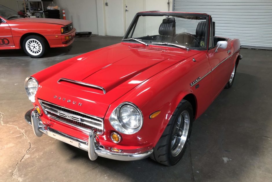 Datsun SP310/311 Roadster with VTO vintage aluminum wheels - Photo 5