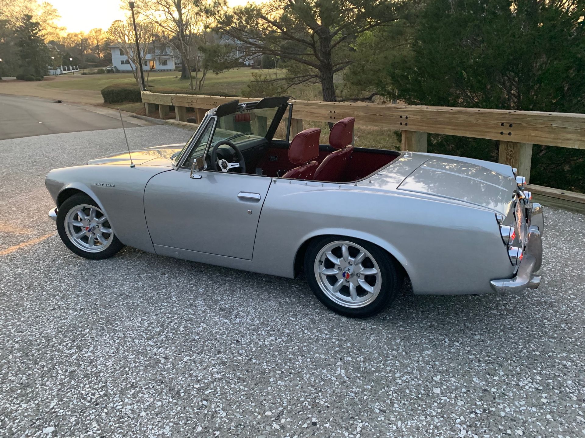 Datsun SP310/311 Roadster with VTO vintage aluminum wheels - Photo 21