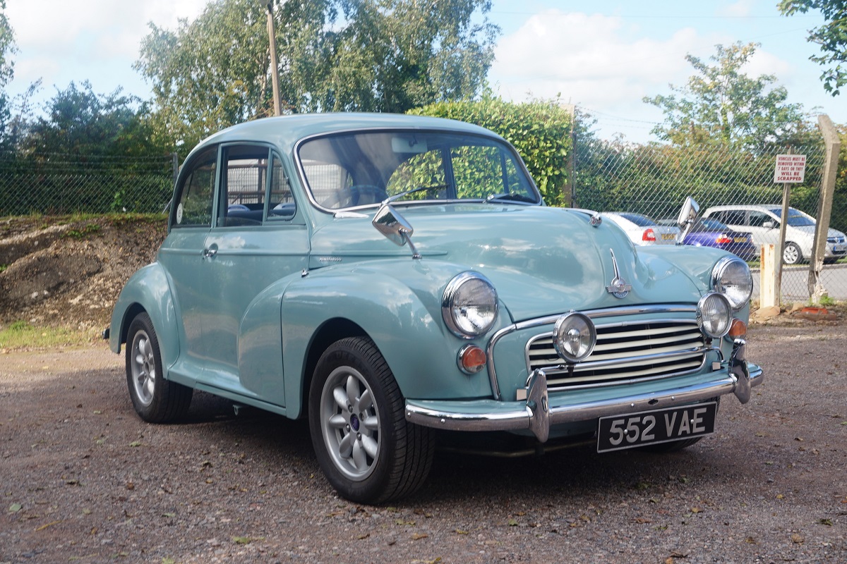 Morris Minor with VTO vintage aluminum wheels - Photo 10