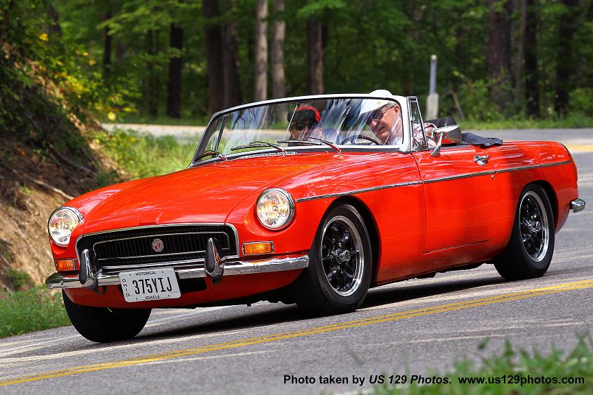 MG MGB/GT with VTO vintage aluminum wheels - Photo 50