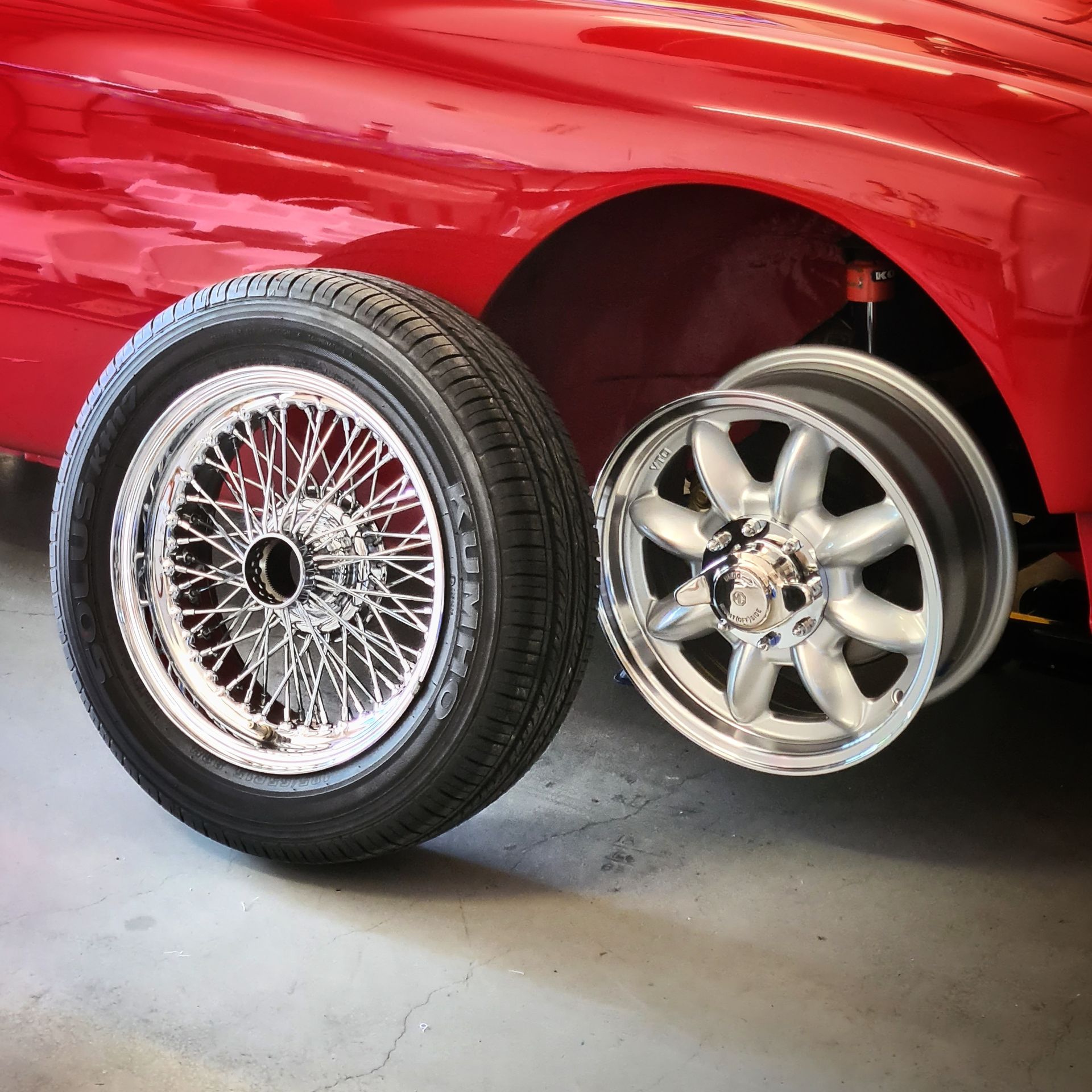 MG MGA with VTO vintage aluminum wheels - Photo 6