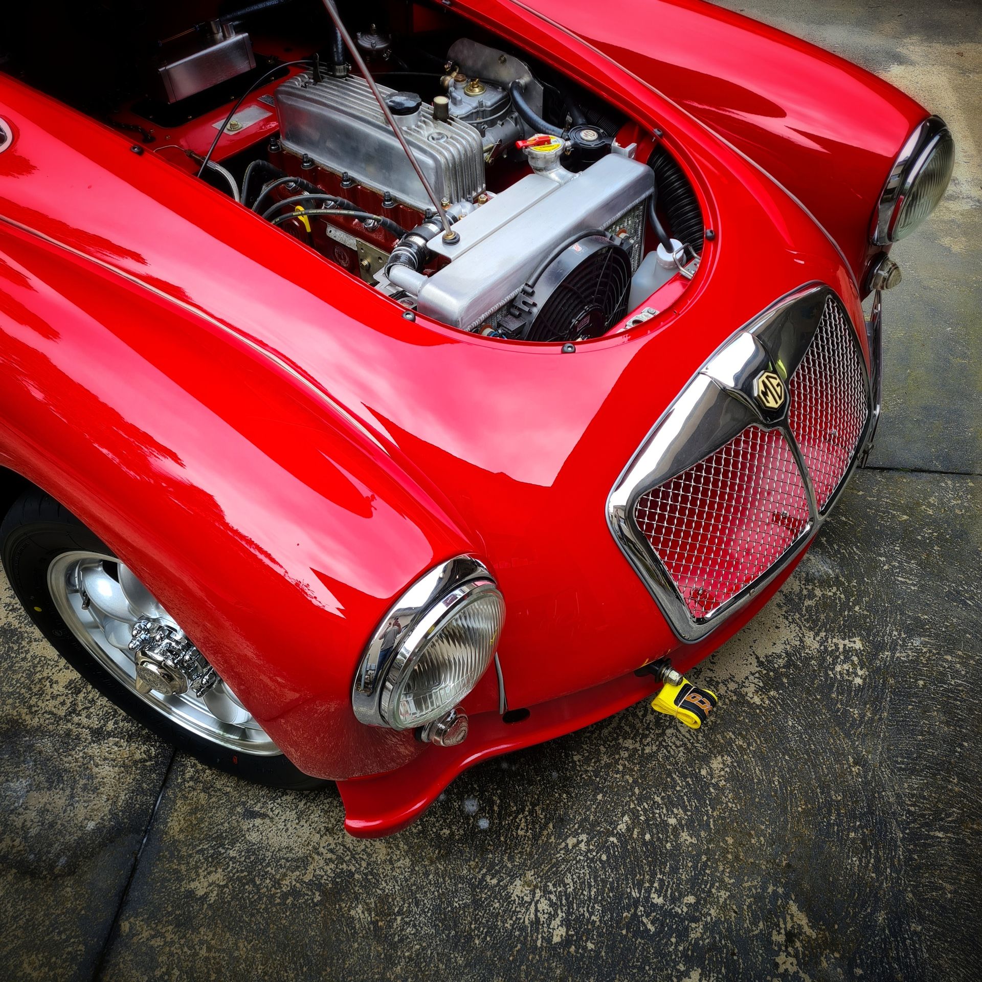 MG MGA with VTO vintage aluminum wheels - Photo 29
