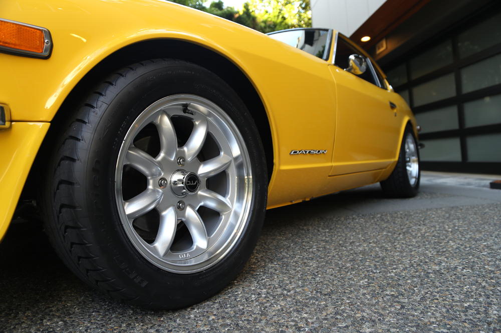 Datsun 240Z with VTO vintage aluminum wheels - Photo 15