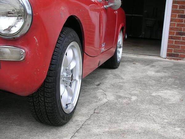 Austin Healey Sprite MK2/3/4 with VTO vintage aluminum wheels - Photo 2